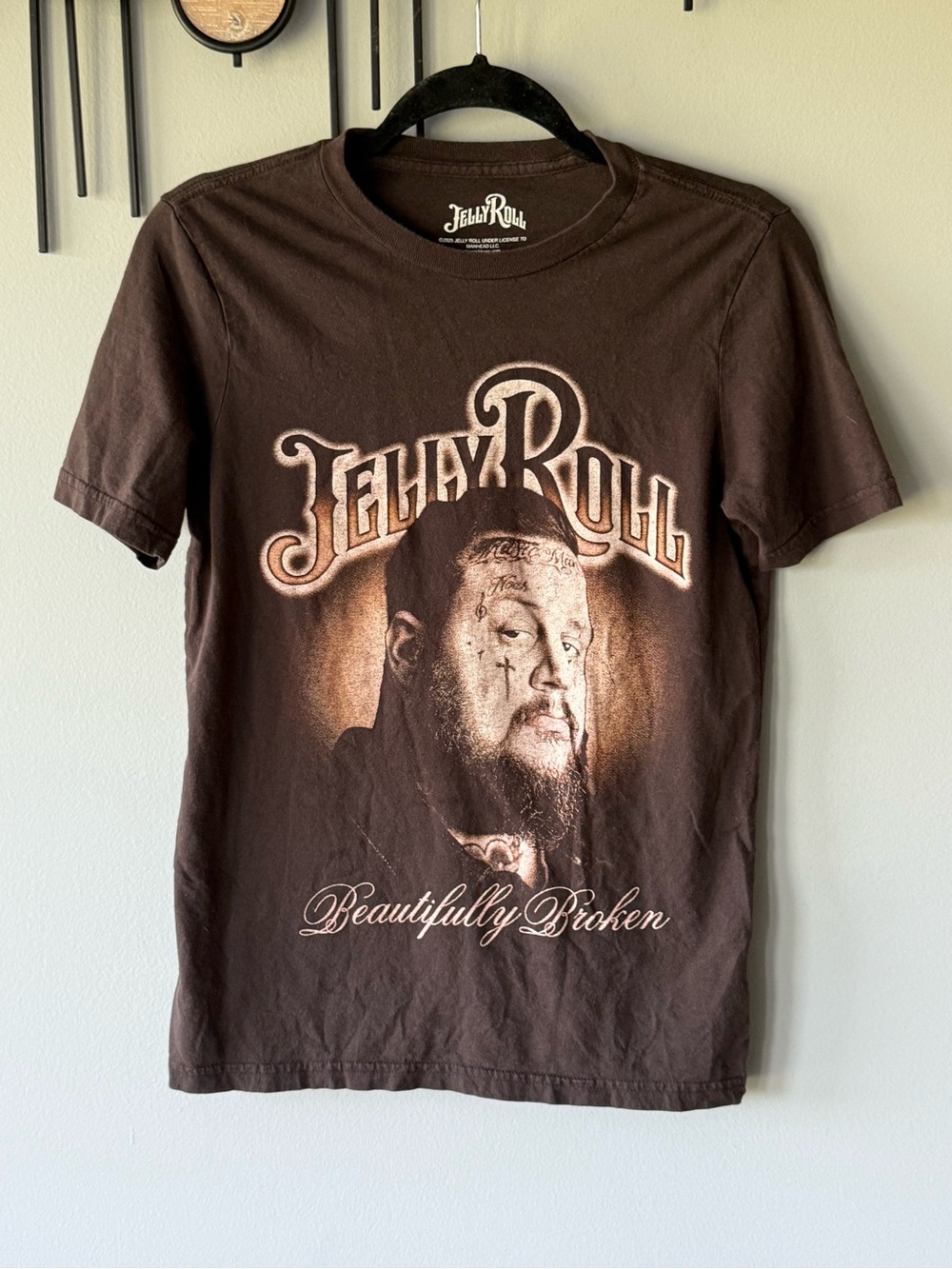 Women’s Brown Short-Sleeve Graphic Tee - Beautifully Broken